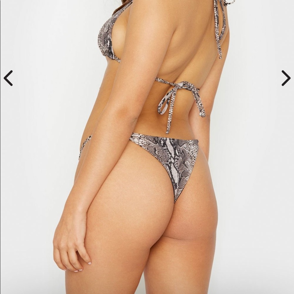 Boa snake skin bottom